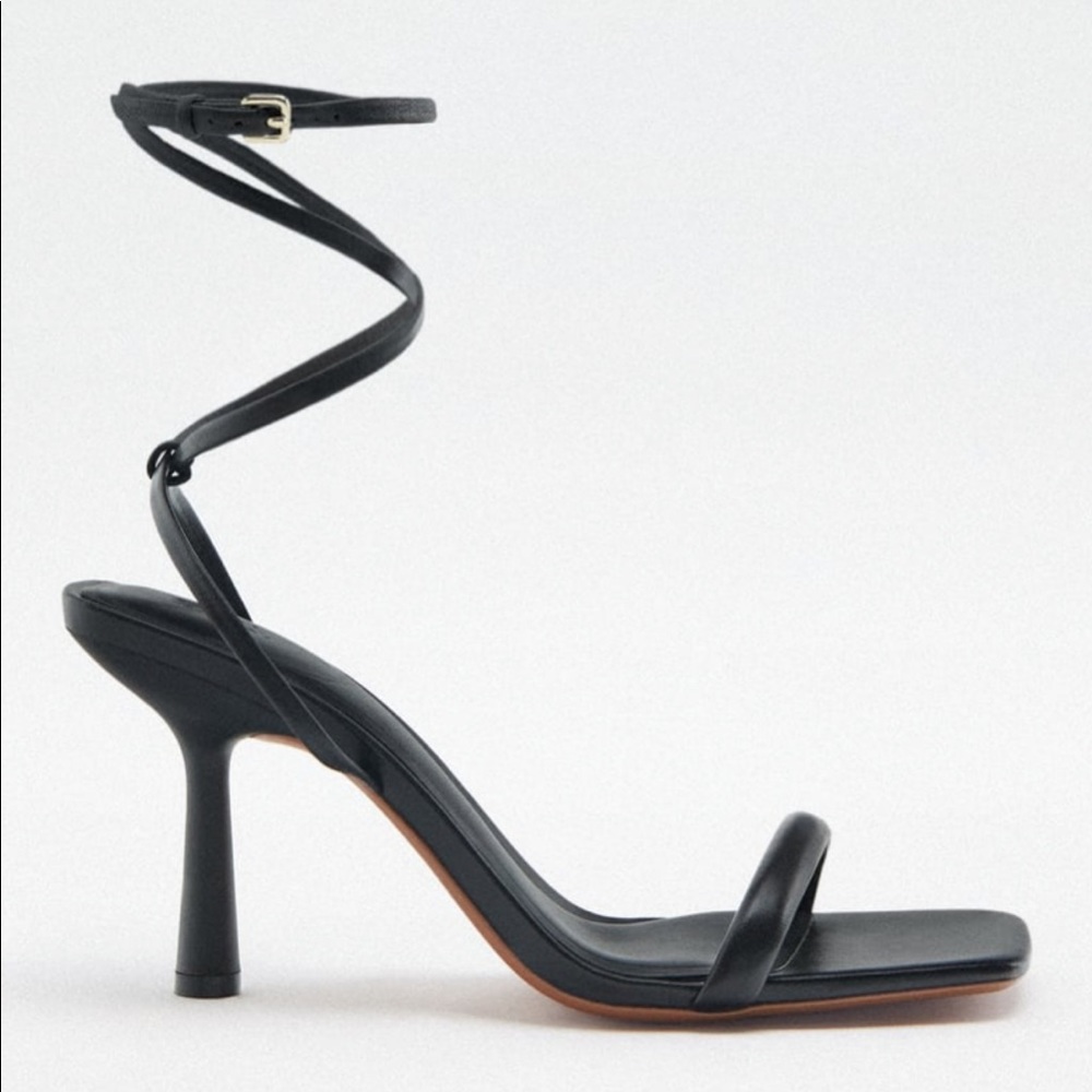 Leather heel sandal, Zara brand, good condition